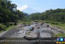 Gunung Merapi Erupsi, Wisatawan Malah Datang - JPNN.com