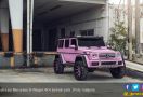 Nikmati Kecantikan Mercedes G-Wagen Berkelir Pink - JPNN.com