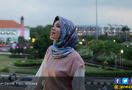 Dewi Sandra Selalu Berbuka Puasa dengan Kurma - JPNN.com