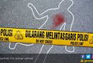 Wanita Tewas Bersimbah Darah di Pinggir Jalan, Diduga jadi Korban Penjambretan - JPNN.com