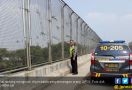Melempar Batu ke Mobil di Tol Malaka, 2 Pelajar Ditangkap - JPNN.com