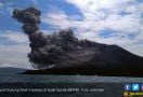 Gunung Anak Krakatau Meletus 576 Kali dalam Satu Hari - JPNN.com