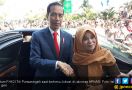 Simak nih Pernyataan Terbaru Bu Titi Honorer K2, Jokowi atau Prabowo? - JPNN.com