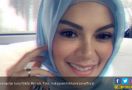 Orang-orang Terdekat Khawatir Nikita Mirzani Buka Hijabnya - JPNN.com