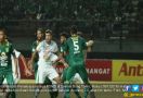 Alfredo Vera Akui Persebaya Kewalahan di Awal Babak Pertama - JPNN.com