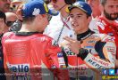 Lihat! Marquez Mendorong Lorenzo Usai Balapan MotoGP Austria - JPNN.com