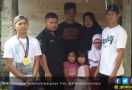 Keren, Anak Buruh Tani Sumbang Emas di Asian Games 2018 - JPNN.com
