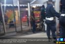 Bikin Rusuh di Gate 5 GBK, Pria Ngaku Polisi Diamankan - JPNN.com