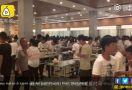 Di Sekolah Ini, Siswa Tak Boleh Makan Sambil Duduk di Kantin - JPNN.com