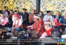 Meski Sakit, Sutopo Purwo Hadiri Sidang Hukum Adat Dayak - JPNN.com