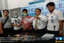 Ngaku Anggota TNI Guna Lancarkan Jualan Narkoba - JPNN.com