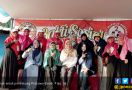 Kumpulan Emak-Emak ini Pilih Prabowo-Sandi Dibanding Jokowi - JPNN.com