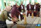 Pak Gubernur Menangis di Makam Pangeran Antasari - JPNN.com