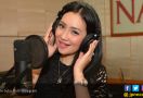 Putri Juby Senang Delon Bakal Bercerai dengan Yeslin Wang - JPNN.com
