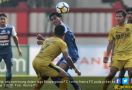 Laga Panas Bhayangkara FC vs Arema FC Tanpa Pemenang - JPNN.com