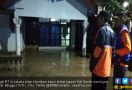 Jakarta Timur Terendam Banjir - JPNN.com