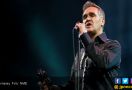 Waduh, Morrissey Dihajar Fan di Atas Panggung? - JPNN.com