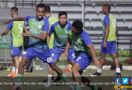 Tampil Bagus Kontra Persib, Alwi Slamet Bakal Main Lawan MU - JPNN.com