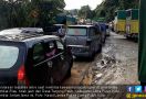 Perbaikan Jalan Longsor di Lintas Sumbar-Riau Dinilai Lamban - JPNN.com
