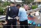 Mobil Rombongan Jamaah Maulid Nabi Terbalik, 3 Orang Tewas - JPNN.com