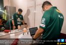 Mengintip Ritual di Kamar Ganti Persebaya Jelang Laga - JPNN.com