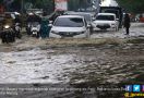 Banjir Malang: Dimas Oki Saputra Hanyut Terbawa Arus - JPNN.com