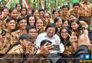 Ke Taman Hutan Kota Jambi, Menteri Siti Nurbaya Terbayang.. - JPNN.com