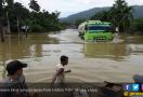 Sungai Souraya Meluap, Ratusan Rumah Terendam Banjir - JPNN.com