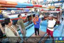 Menerjang Tsunami, Kapal Rasyim Mendaki Sampai Tegak Berdiri - JPNN.com