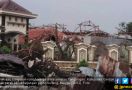 Puting Beliung Cirebon: 1 Tewas, 9 Terluka, 2 Depresi - JPNN.com