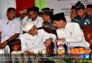 Di Depan Mbah Moen, Jokowi Bicara Cara Memilih Pemimpin - JPNN.com