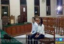 Sejoli Pemilik Ribuan Ekstasi Umbar Kemesraan Menjelang Sidang - JPNN.com