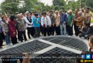 Bikin Kagum, Begini Cara Warga Teluk Jambe Selamatkan Daerah Aliran Sungai Citarum - JPNN.com