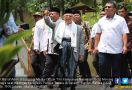 Ikhtiar Kiai Ma'ruf Berkontribusi untuk Umat Lewat Pesantren Nawawi Tanara - JPNN.com