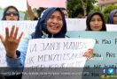 Jokowi Presiden Lagi, Honorer K2 Pendukung Prabowo - Sandi Menangis - JPNN.com