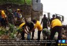TNI dan Polri Kompak Gelar Operasi Semut di Pantai Melonguane - JPNN.com