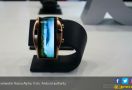 Anti-Mainstream, Nubia Rilis Smartwatch Layar Lipat - JPNN.com