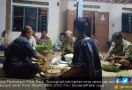 Ingkung Ayam Jantan, Mandi Kembang, dan Doa Agar Cicilan Mobil Lancar - JPNN.com