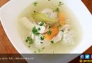 Cara Membuat Sup Kaldu Ayam dengan Rempah Alami - JPNN.com