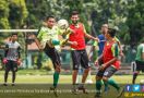 Persebaya vs Madura United: Lini Belakang Green Force Keropos - JPNN.com