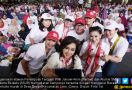 Pertiwi dan Alumni SMA Jakarta Bersatu Selenggarakan Bazar Sembako Murah dan Pentas Seni - JPNN.com