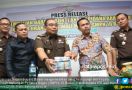 Ratusan Juta Uang Pungli Eks Kepsek Dikembalikan kepada Wali Murid SMPN 10 Batam - JPNN.com