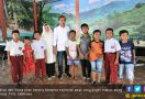 Jokowi Ajak Anak-Anak Lhokseumawe Makan Siang Bareng - JPNN.com