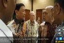 Saat Dua Jenderal 'Musuh Bebuyutan' Bertemu, Kivlan Zen Semprot Wiranto - JPNN.com