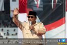 Pantun Prabowo di Depan Buruh: Yang Curang, Akhlaknya seperti Lutung - JPNN.com