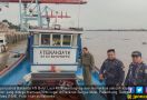 KN Belut Laut Tangkap Kapal Bermuatan BBM Ilegal di Sungai Musi - JPNN.com