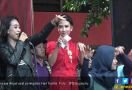Cantiknya Vanessa Angel di Peringatan Hari Kartini di Rutan - JPNN.com