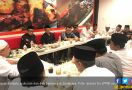 Dipimpin Ipang Wahid, Barisan Gus dan Santri Syukuran serta Doakan Bangsa Kembali Bersatu - JPNN.com