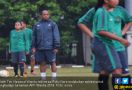 Rully Nere Akan Coret 5 Pemain Timnas Wanita - JPNN.com