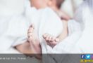 Sedih, Bayi Tiga Bulan Positif Corona - JPNN.com